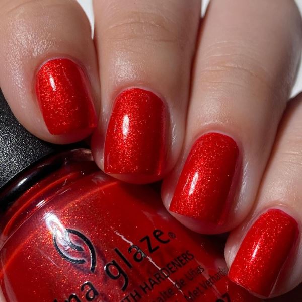 China Glaze Meadow Dreams Spring и Love & Kisses Valentines Day 2024 Collections