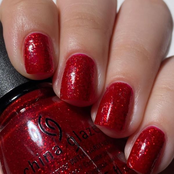 China Glaze Meadow Dreams Spring и Love & Kisses Valentines Day 2024 Collections